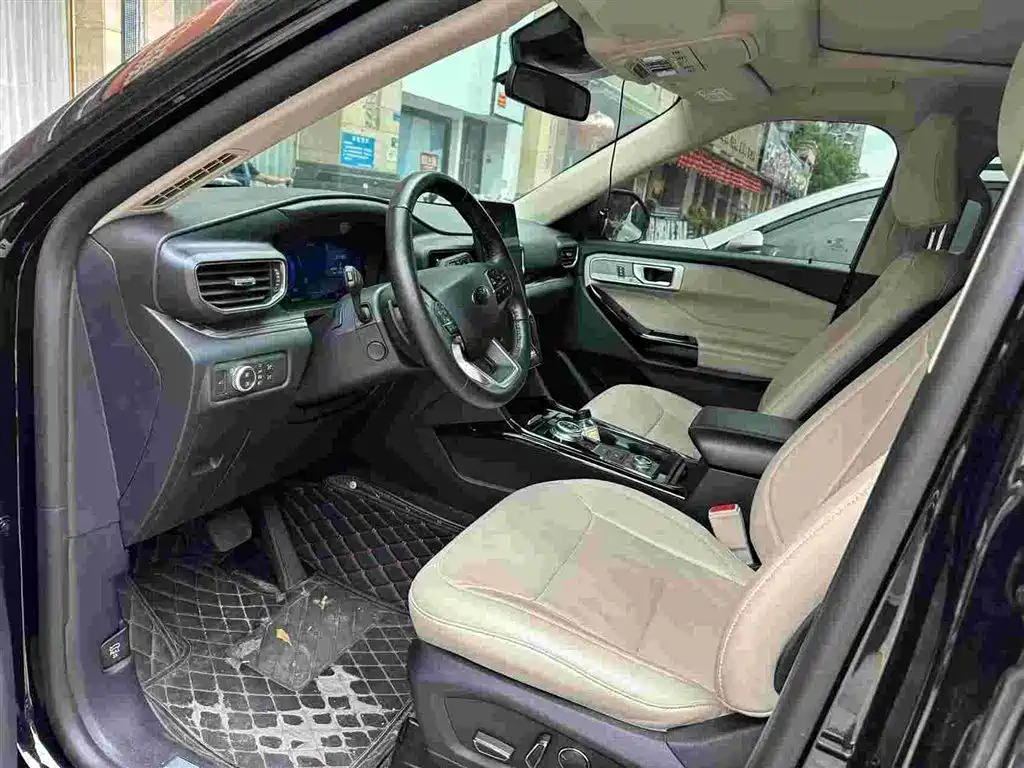 Ford Explorer — миниатюра 8