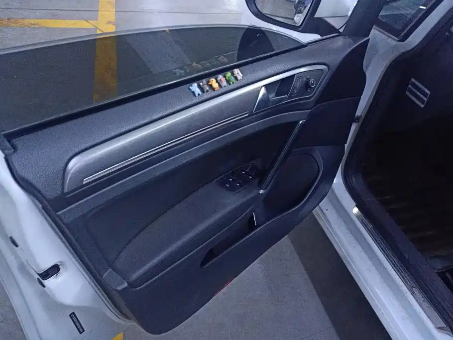 Volkswagen Golf — миниатюра 7