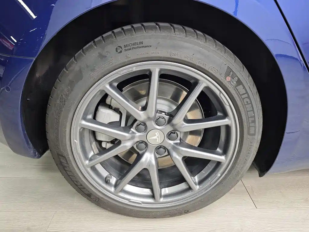 Tesla Model 3 — миниатюра 56