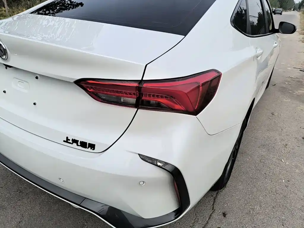 Buick Verano — миниатюра 8