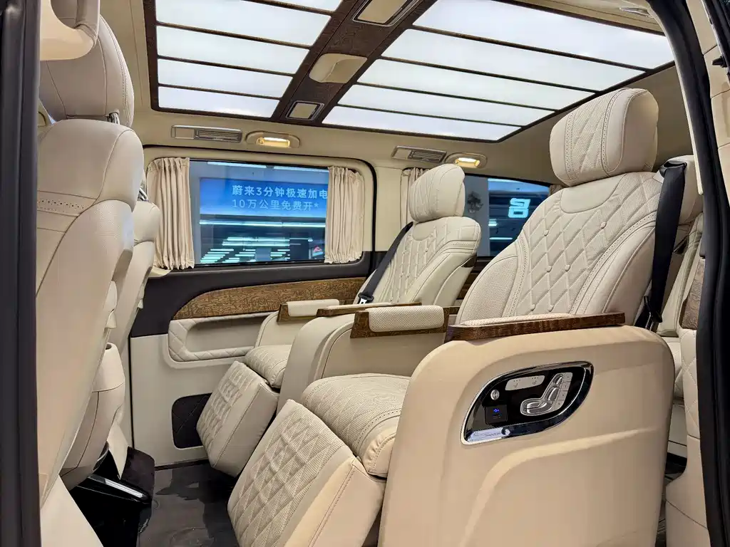 Mercedes-Benz V-Class — миниатюра 7