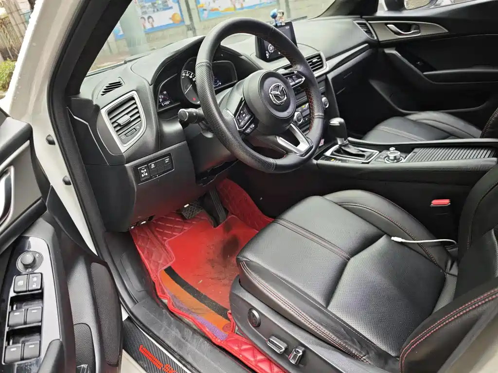 MAZDA  3 ANGKESAILA
