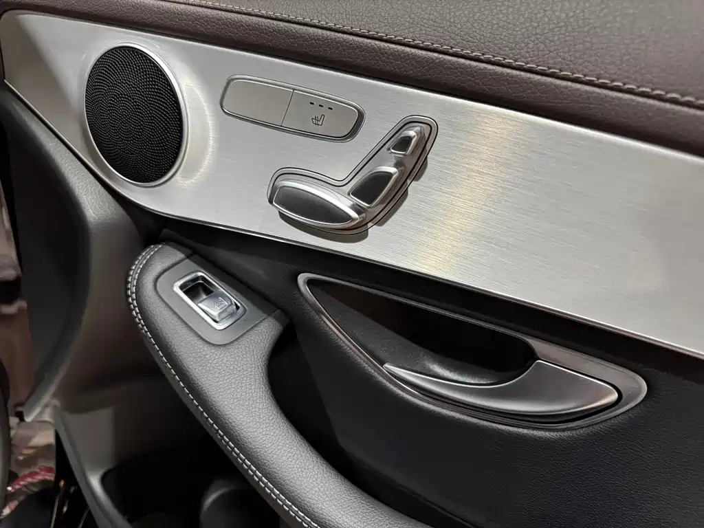 Mercedes-Benz GLC — миниатюра 8