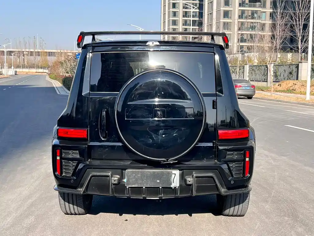 TANK TANK 700 NEW ENERGY