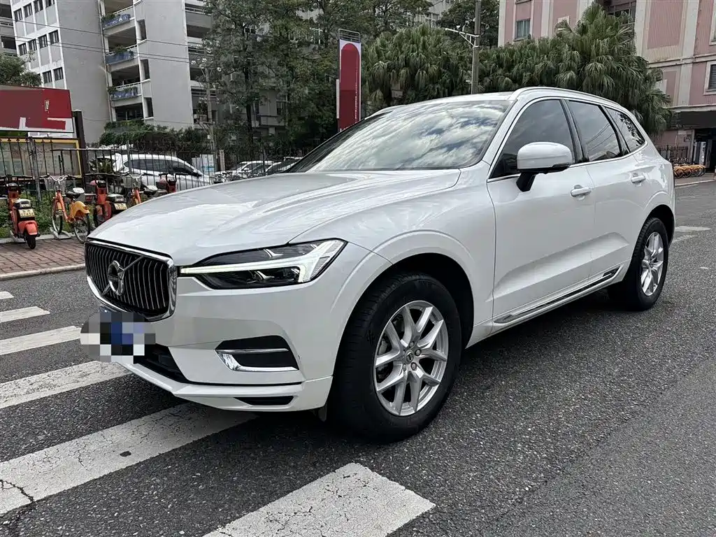 Volvo XC60 2021