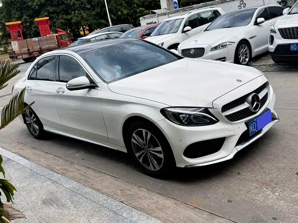 Mercedes-Benz C-Class — миниатюра 3