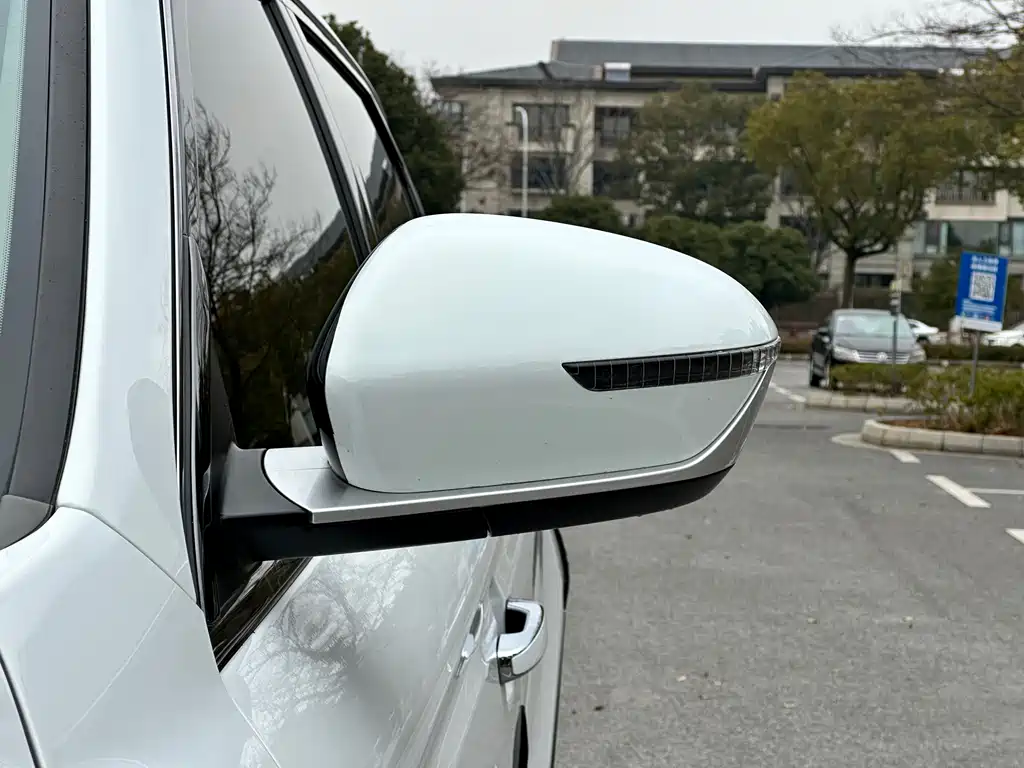 GEELY AUTOMOBILE BOYUE