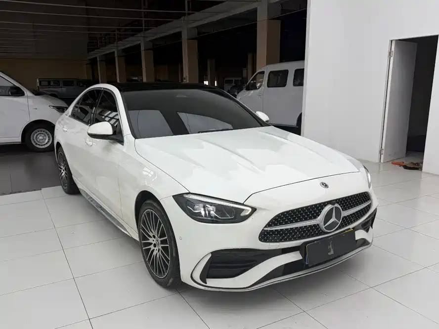 Mercedes-Benz C-Class — миниатюра 3