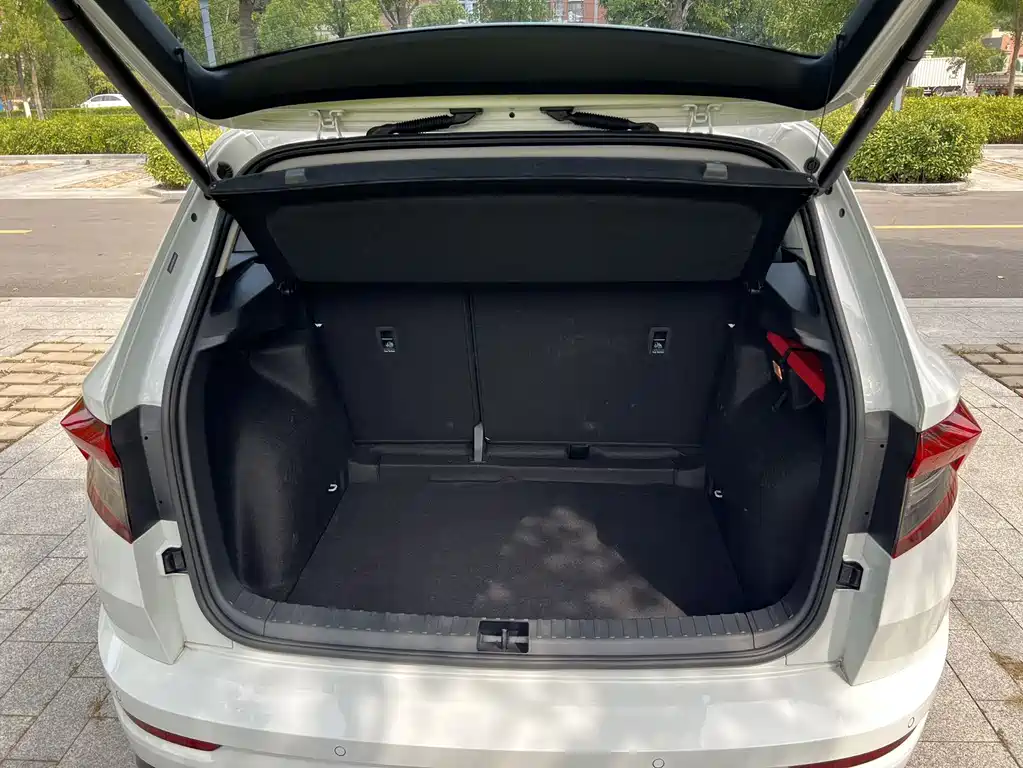 Skoda Karoq — миниатюра 24