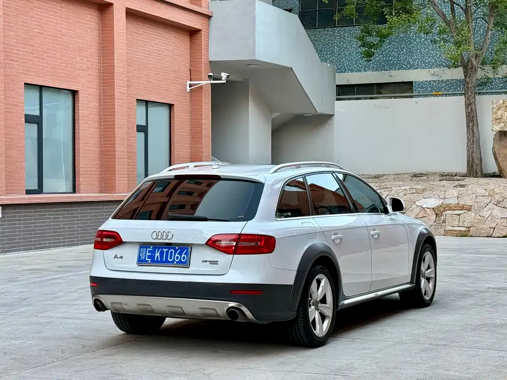 Audi A4 (Import) — миниатюра 4