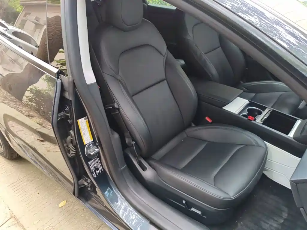 Tesla Model 3 — миниатюра 25