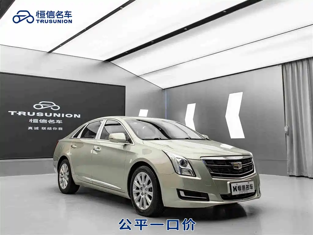 CADILLAC XTS