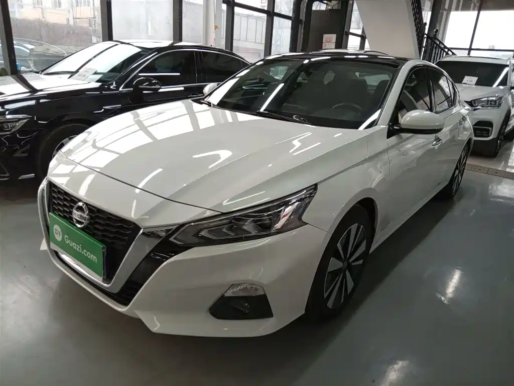 Nissan Teana 2022