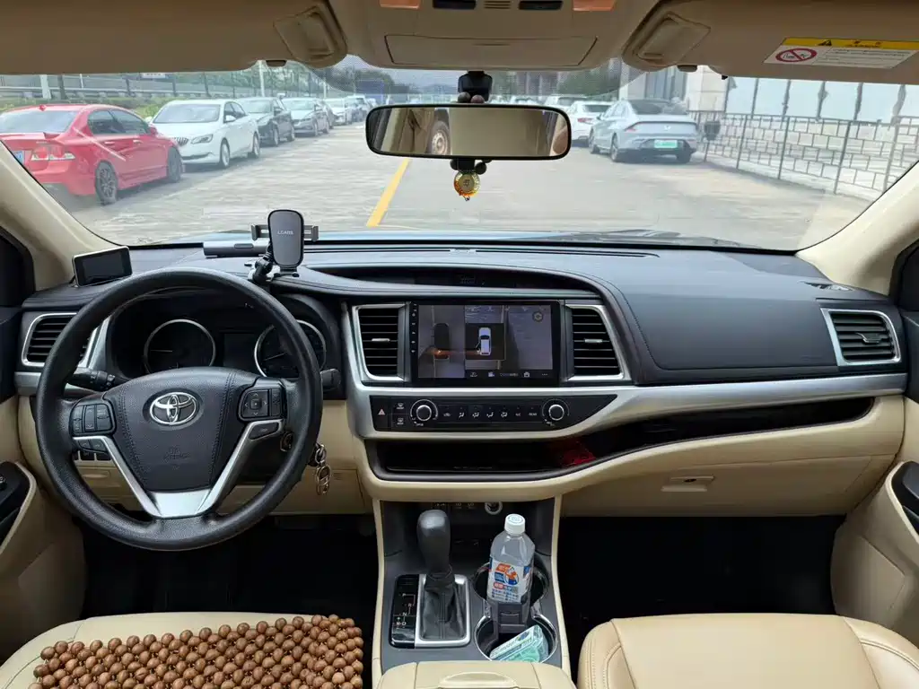 Toyota Highlander — миниатюра 10