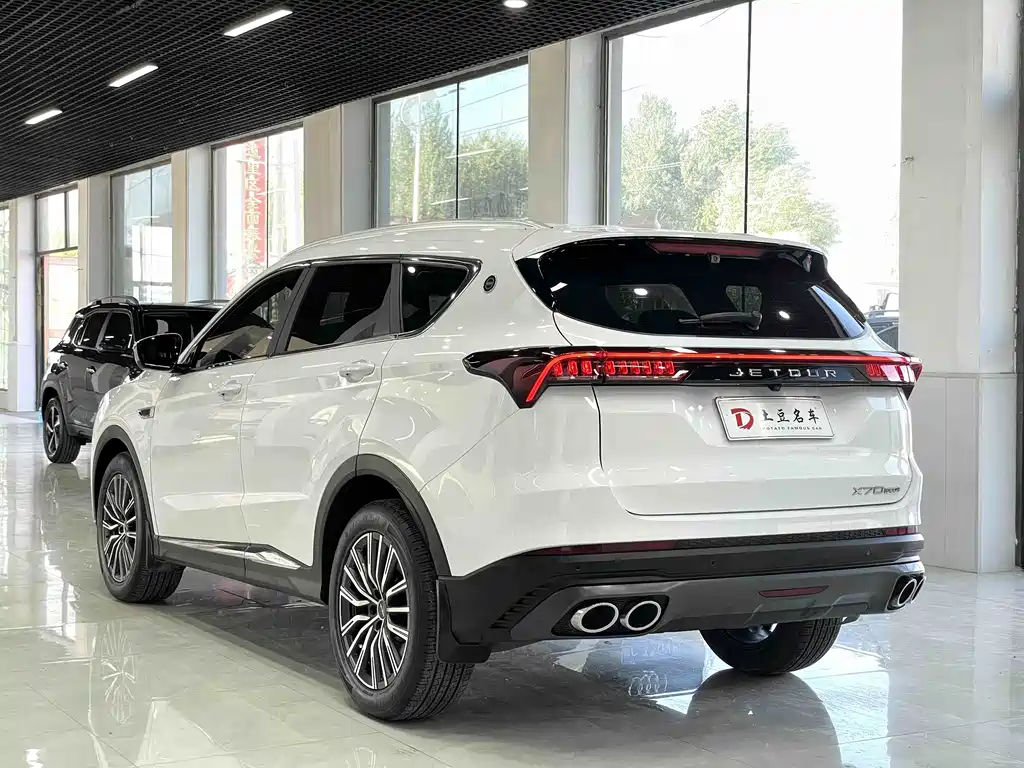 JETOUR X70 PLUS 2023 1.5T DCT Warrior PLUS 5 мест