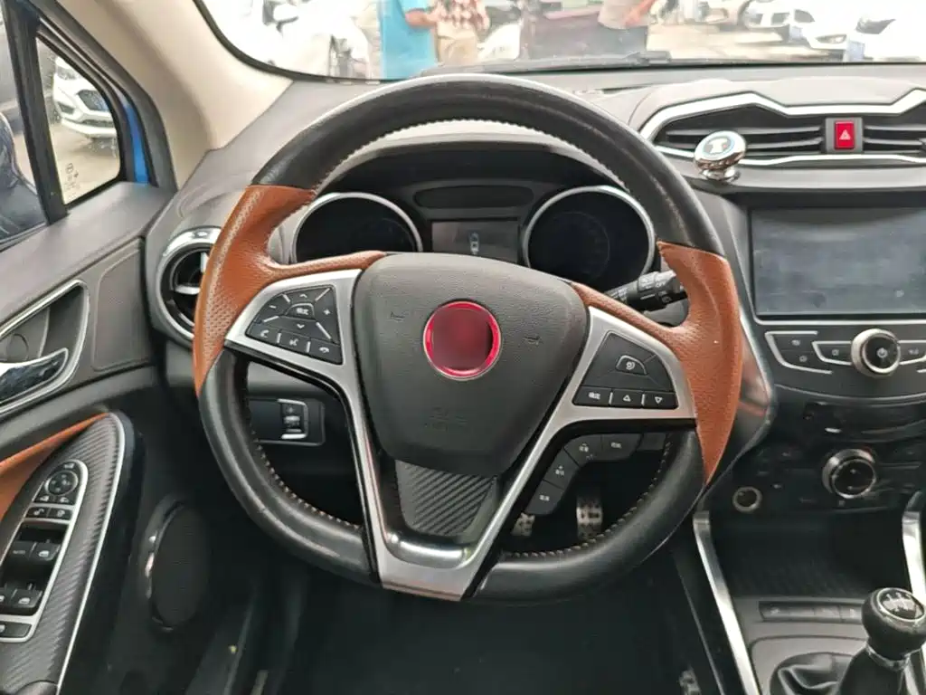 BYD Yuan — миниатюра 11