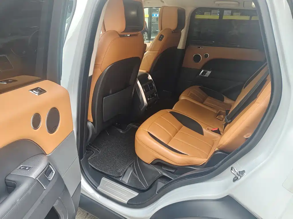 Land Rover Sport — миниатюра 5