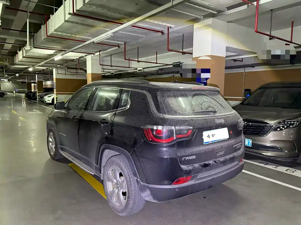 Jeep Compass — миниатюра 3