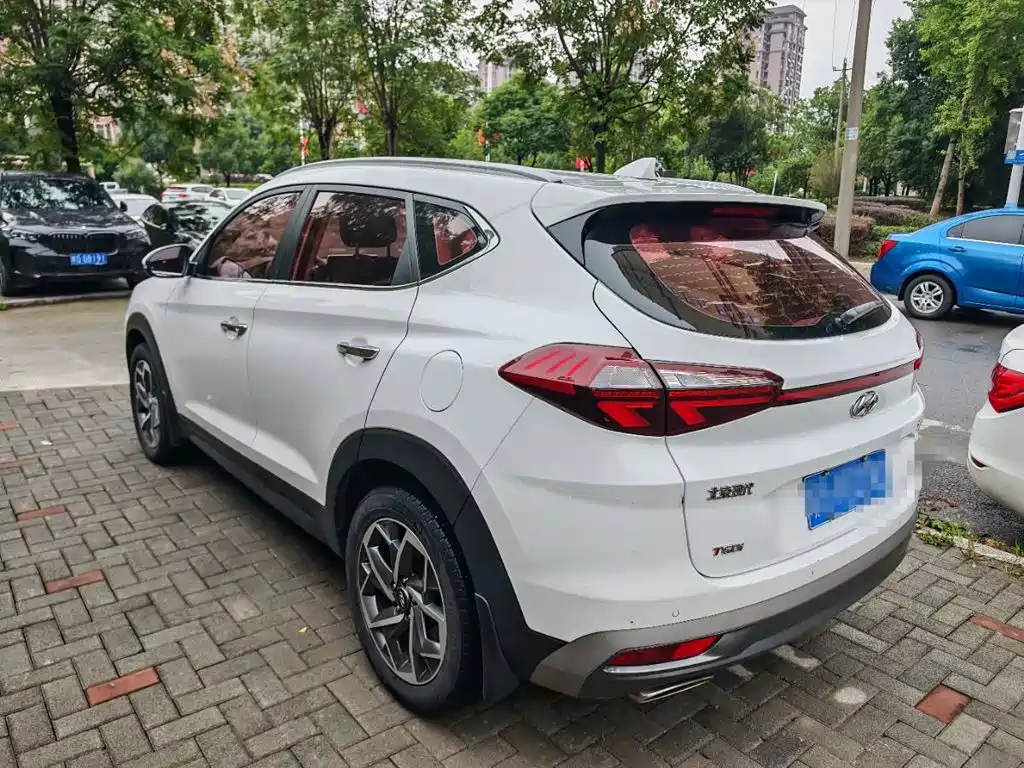Hyundai Tucson — миниатюра 8