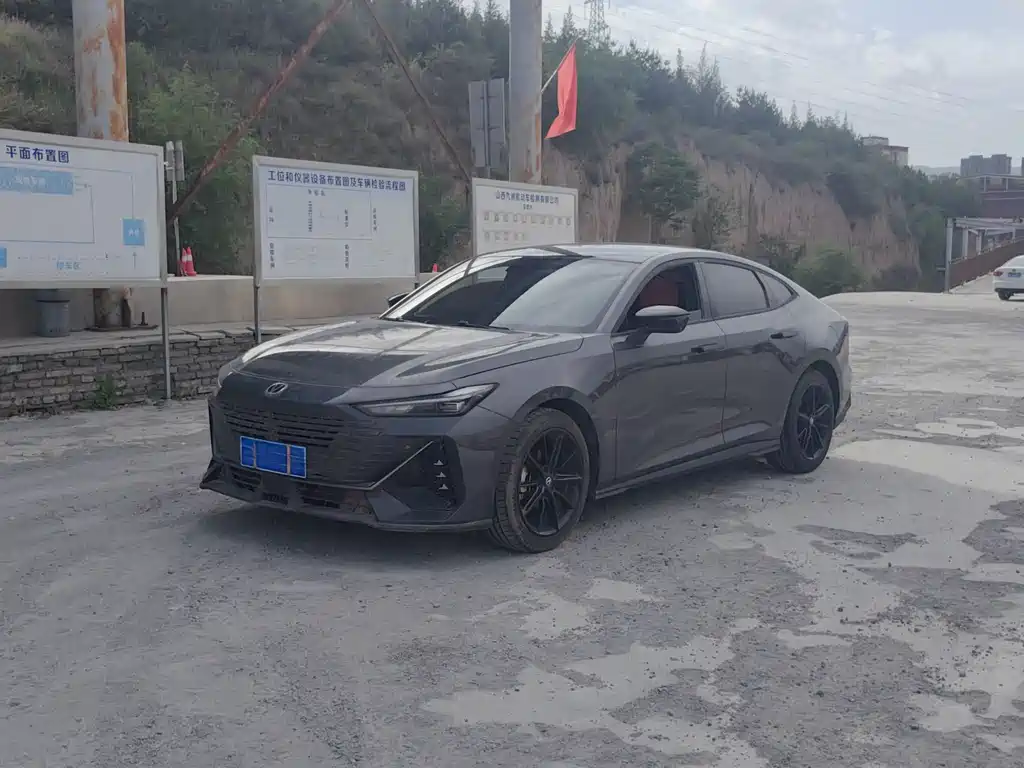 Changan UNI-V 2023