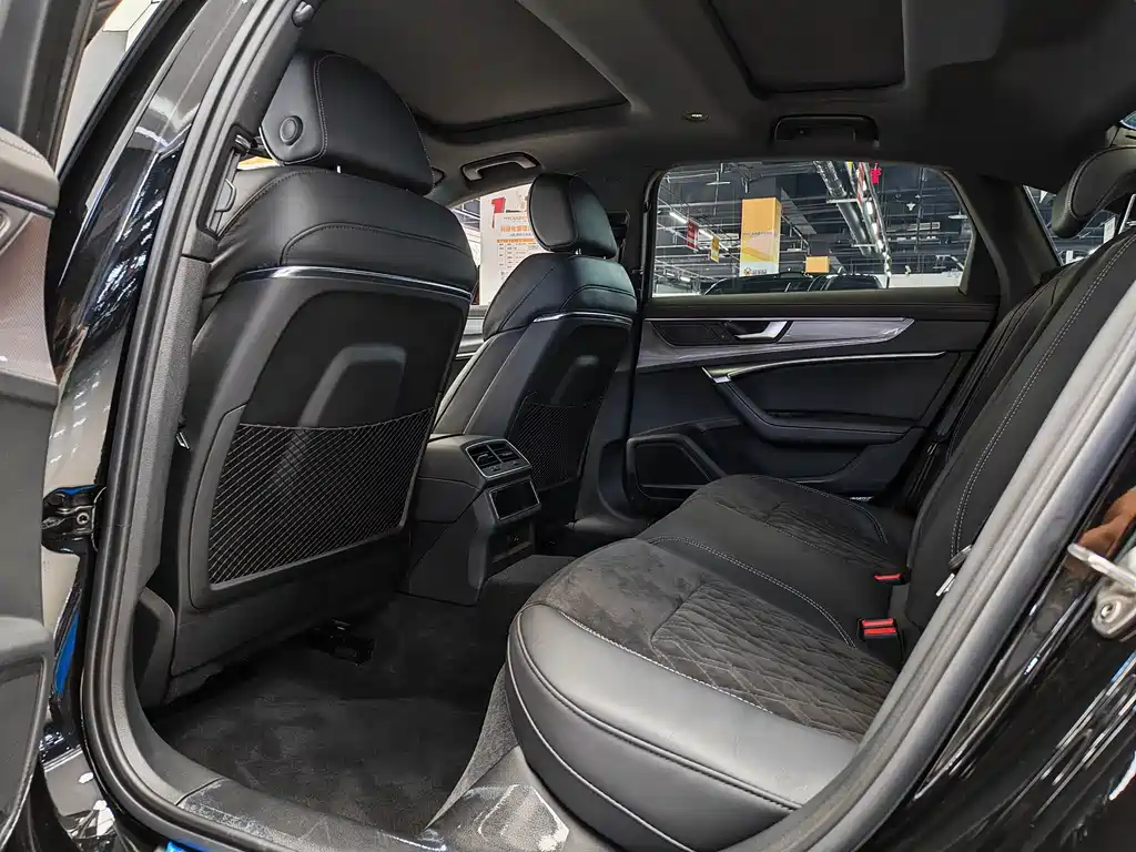 Audi A6L — миниатюра 6