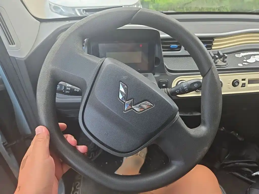 Wuling MINIEV — миниатюра 11