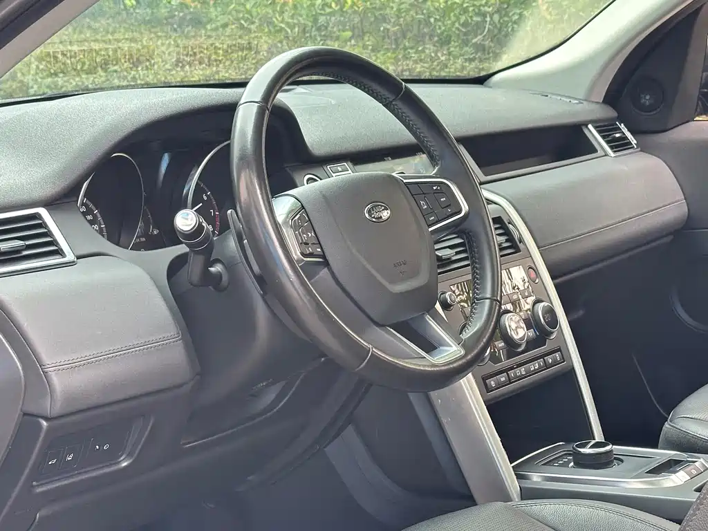 Land Rover Discovery Sport — миниатюра 5