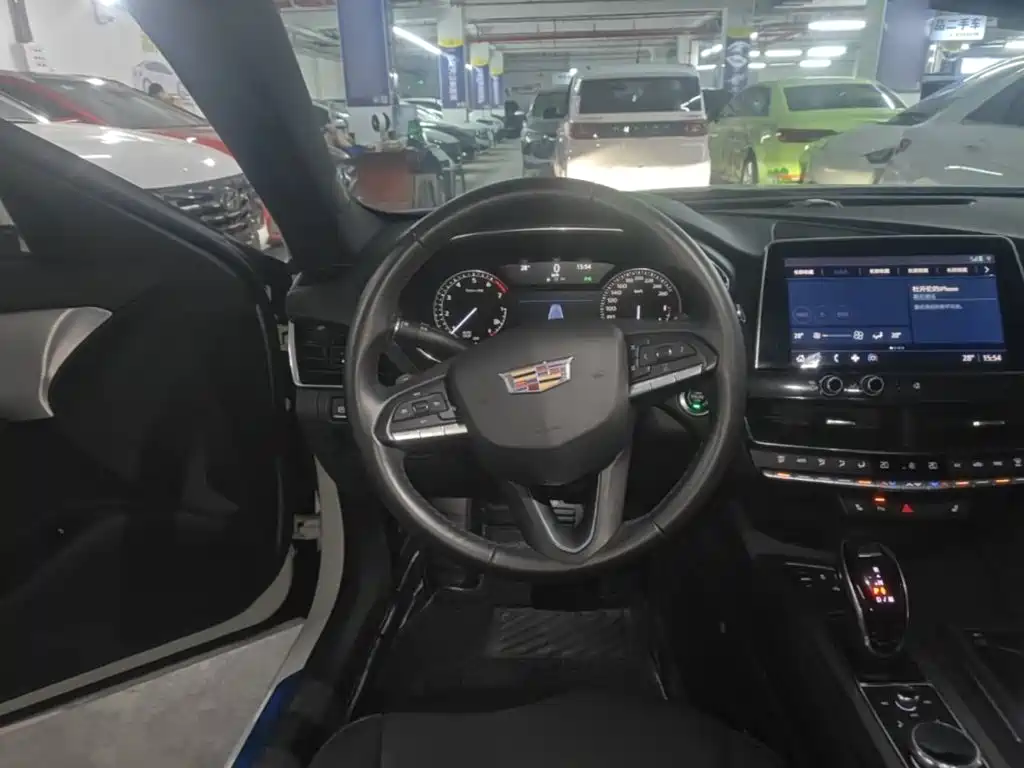Cadillac CT5 — миниатюра 11
