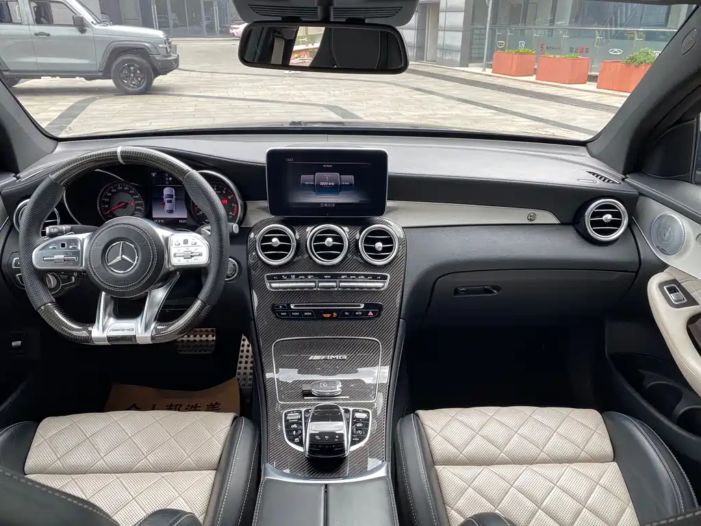 MERCEDES-BENZ GLC COUPE AMG