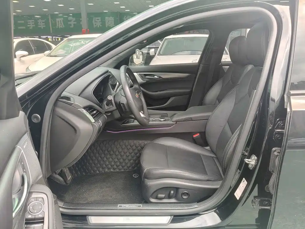 Cadillac CT5 — миниатюра 8