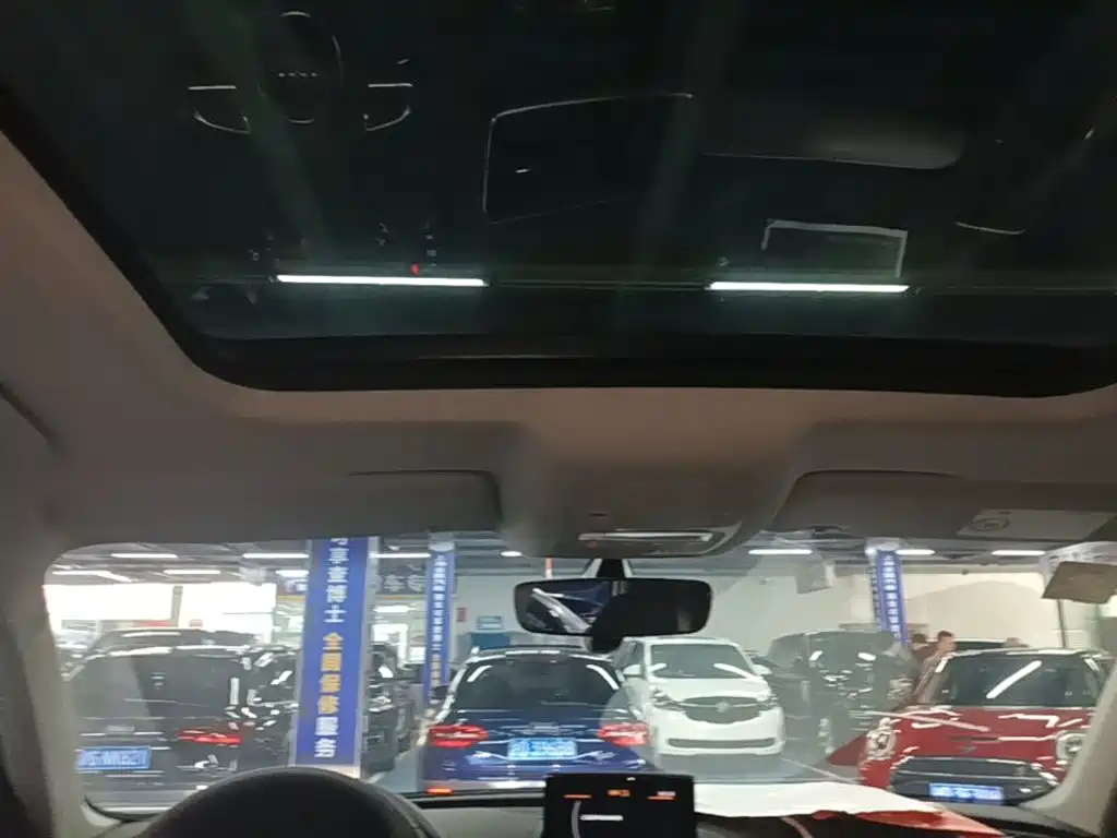 Audi Q3 — миниатюра 18