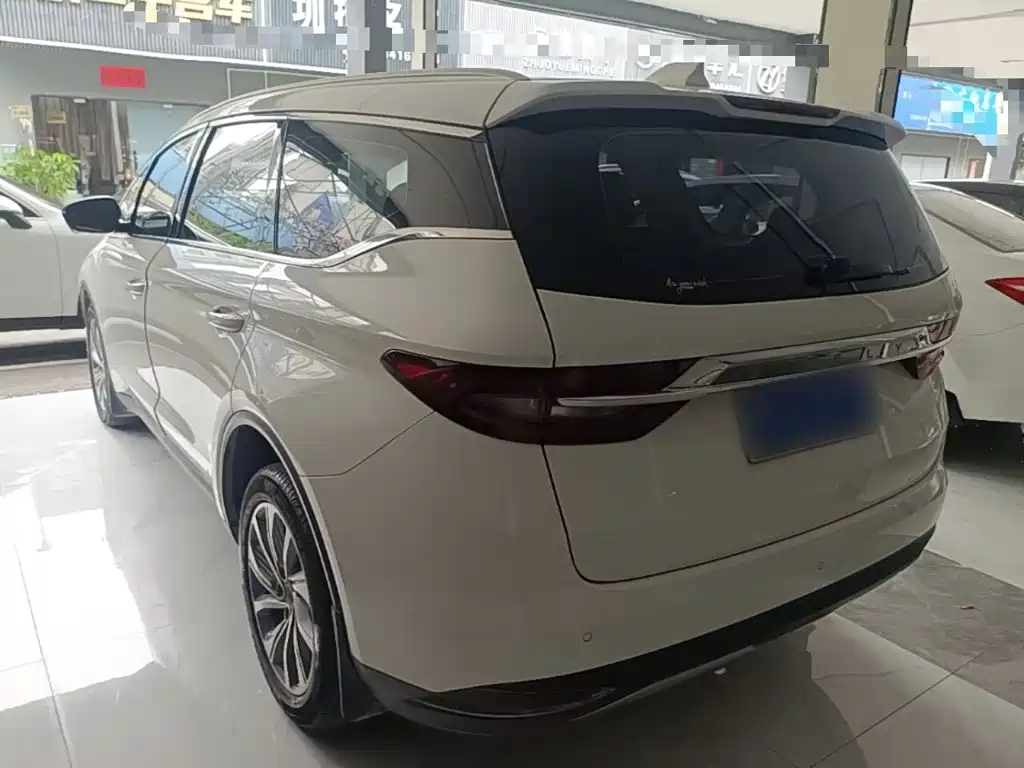 Geely Jia Ji — миниатюра 5