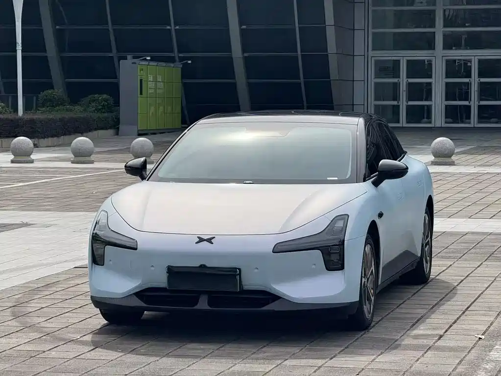 2025 Xpeng Mona M03 - zdjęcie 1 z 9