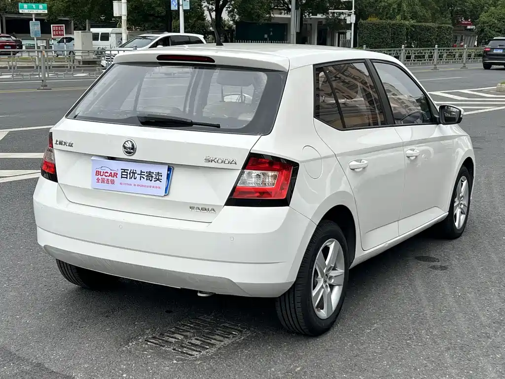 Skoda Fabia — миниатюра 4