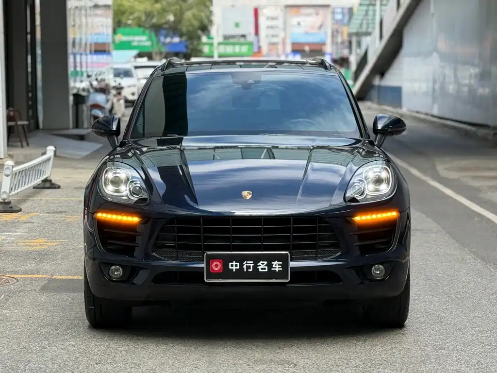 Porsche Macan — миниатюра 2