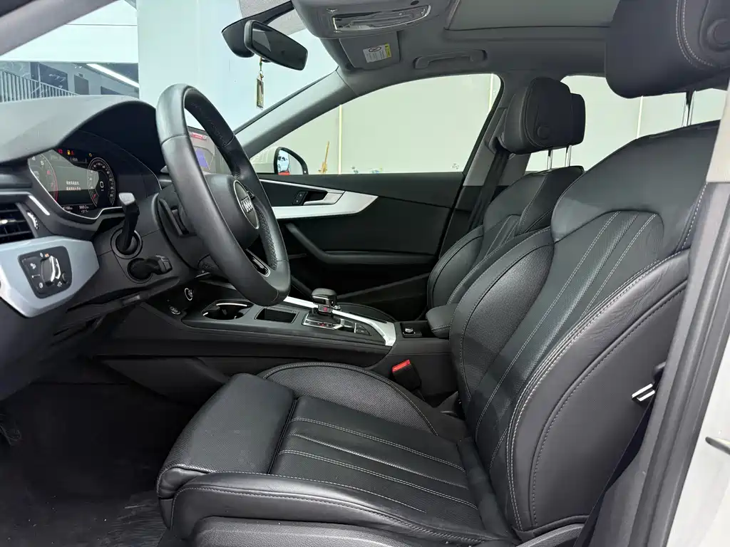 Audi A4L — миниатюра 4