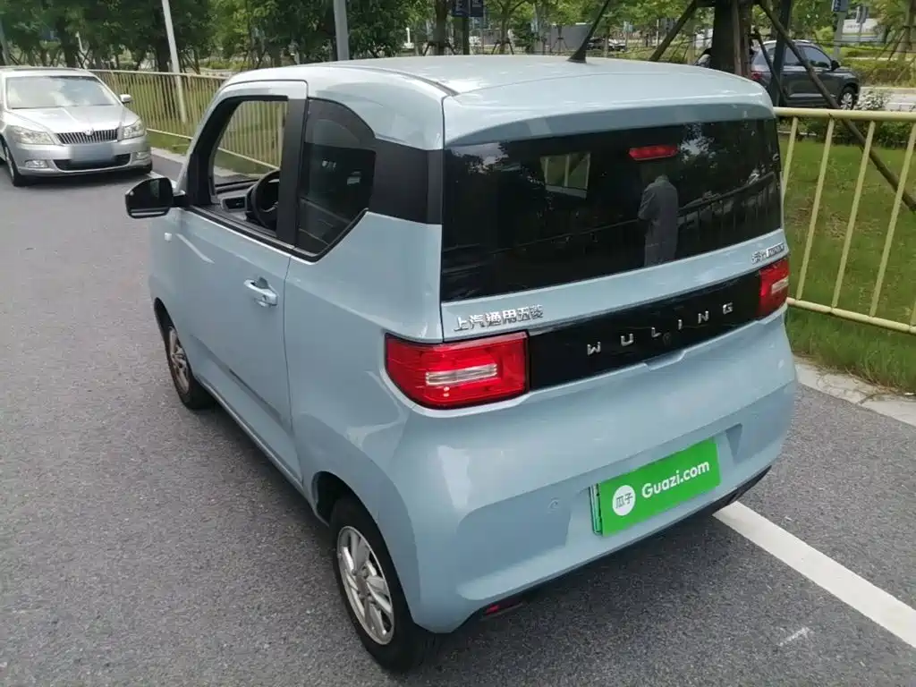 Wuling MINIEV — миниатюра 5