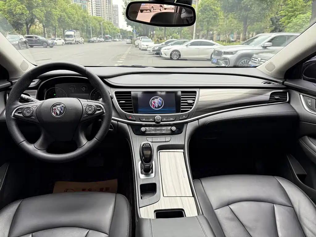 Buick LaCrosse — миниатюра 7