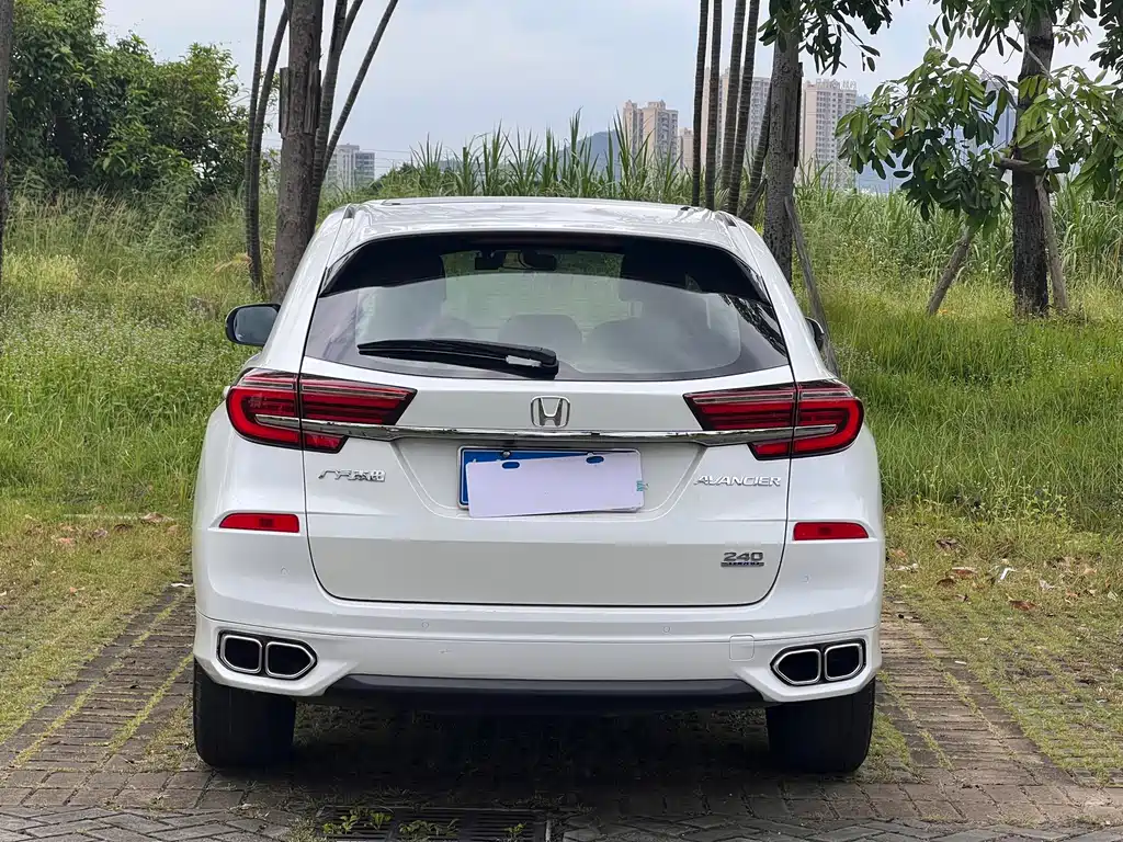 Honda Avancier — миниатюра 4
