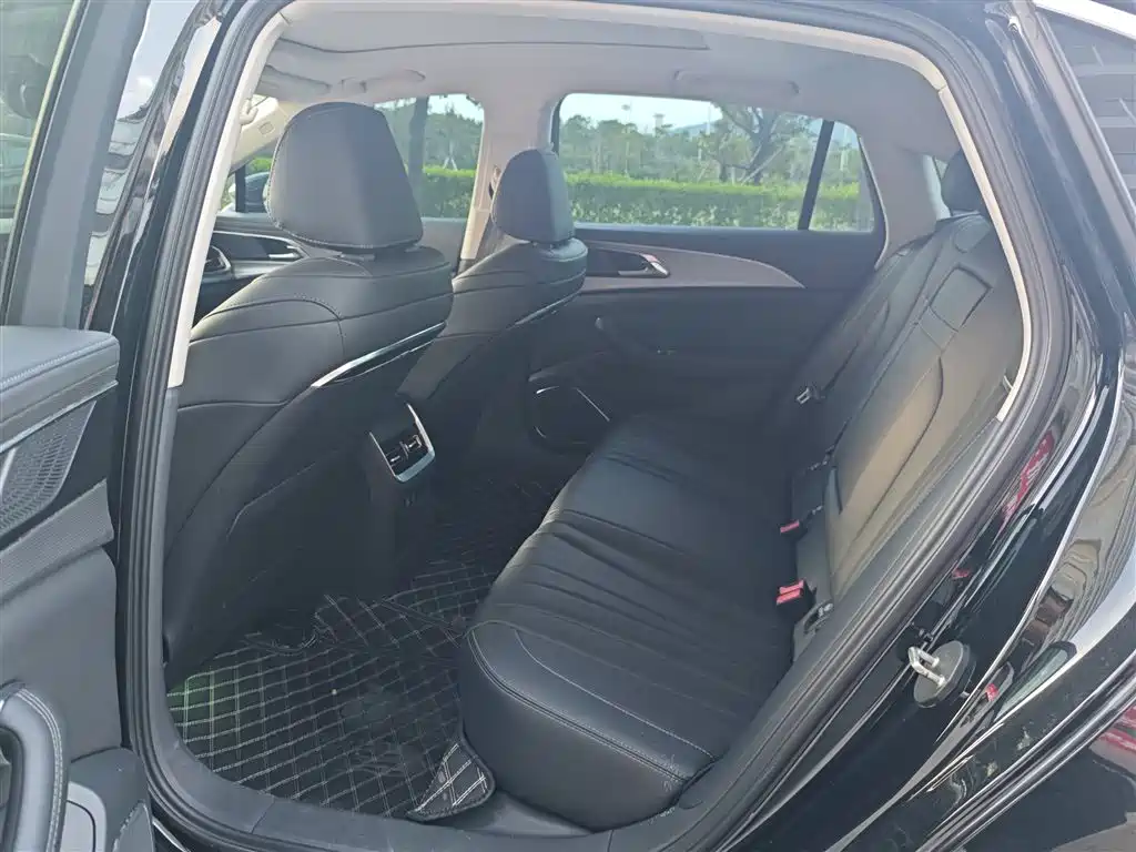 Hongqi Hongqi H5 — миниатюра 5