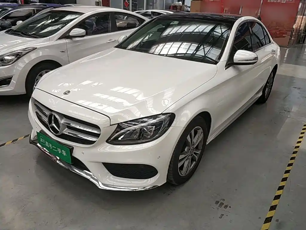 Mercedes-Benz C-Class — миниатюра 2
