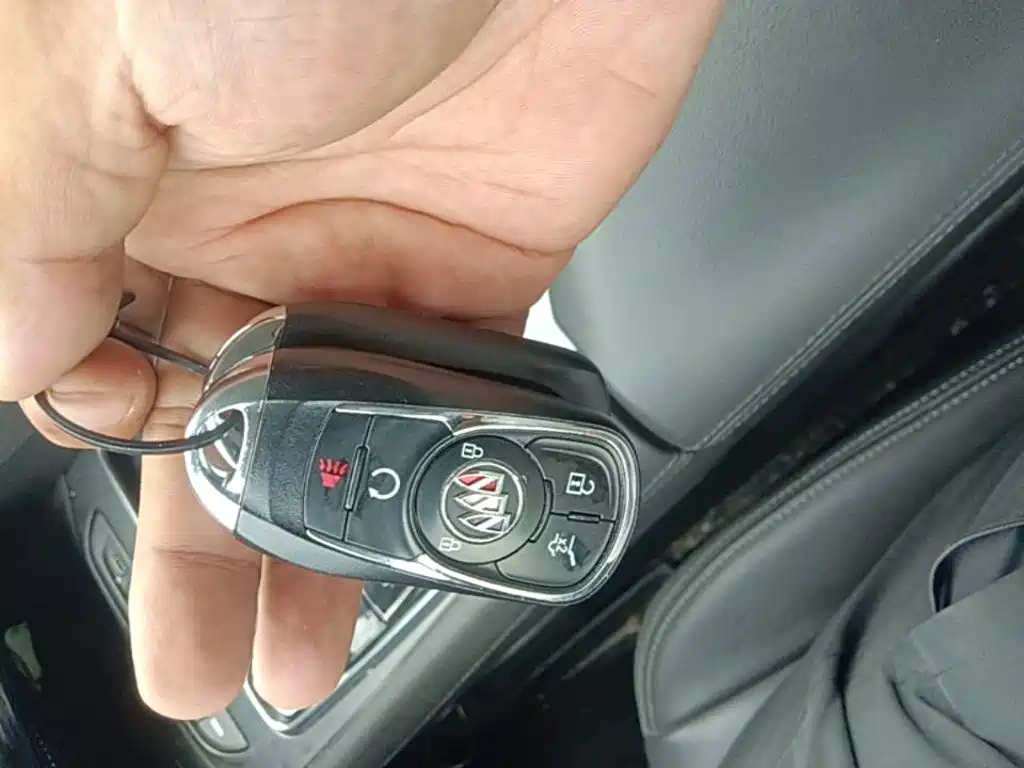 Buick Enclave — миниатюра 13