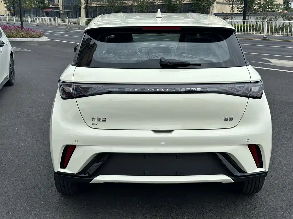 BYD Dolphin — миниатюра 5
