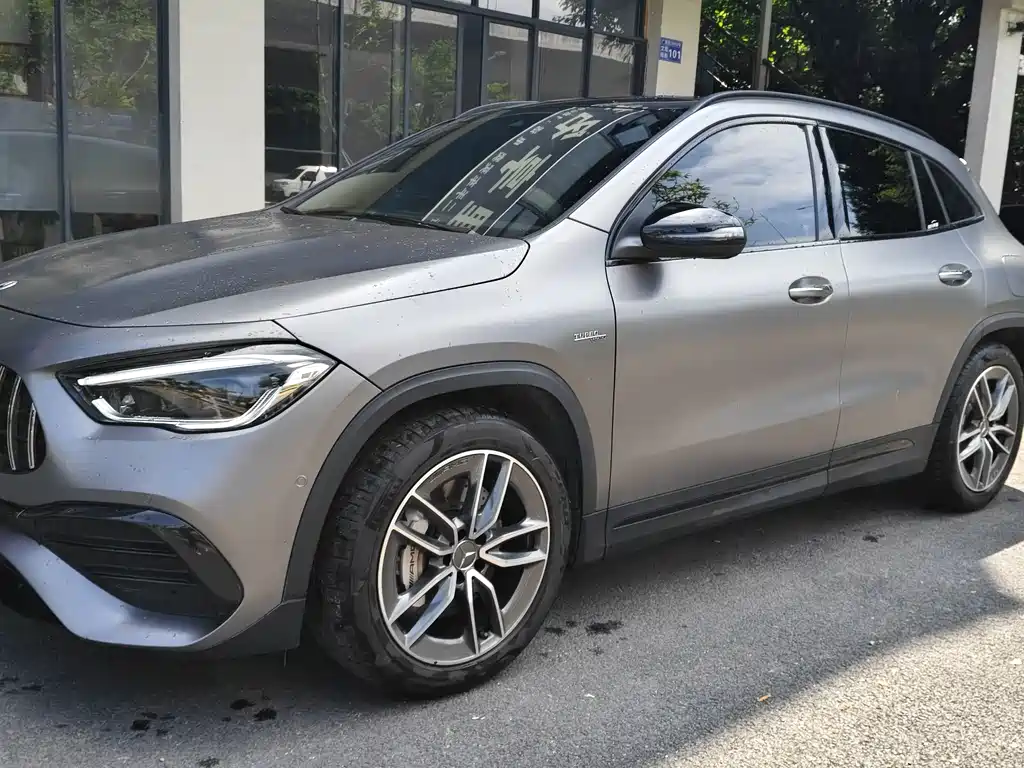 Mercedes-Benz GLA AMG