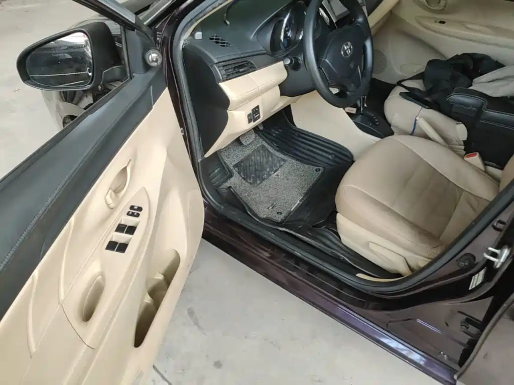 Toyota Vios FS — миниатюра 16