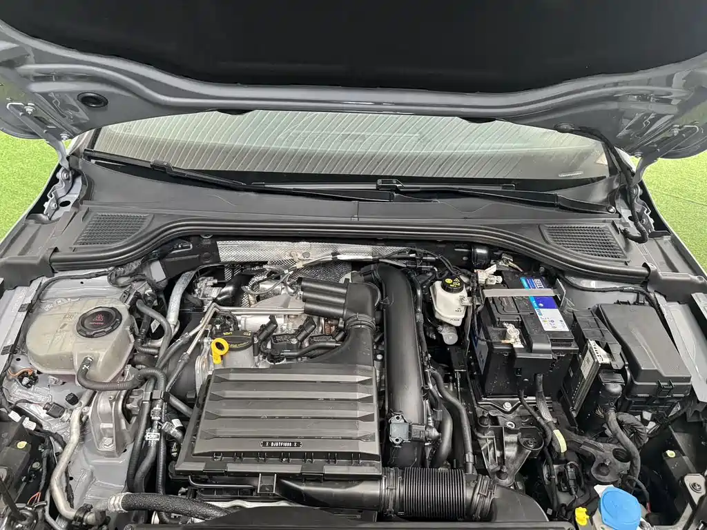 Volkswagen Golf — миниатюра 19
