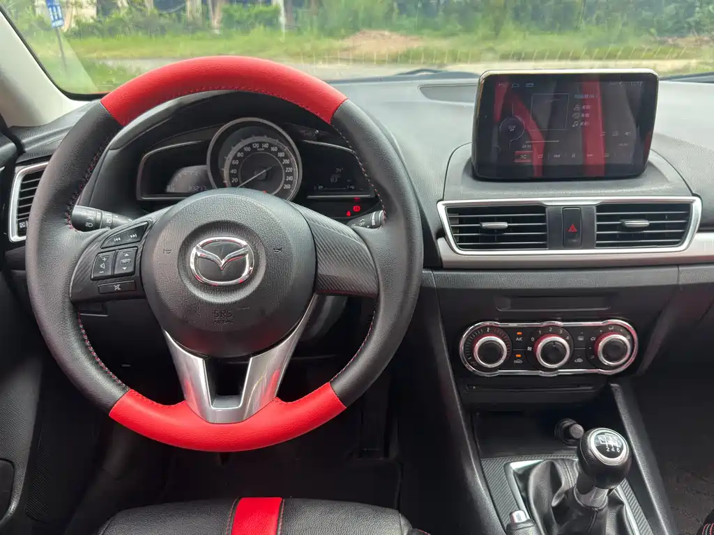 Mazda 3 Axela — миниатюра 8