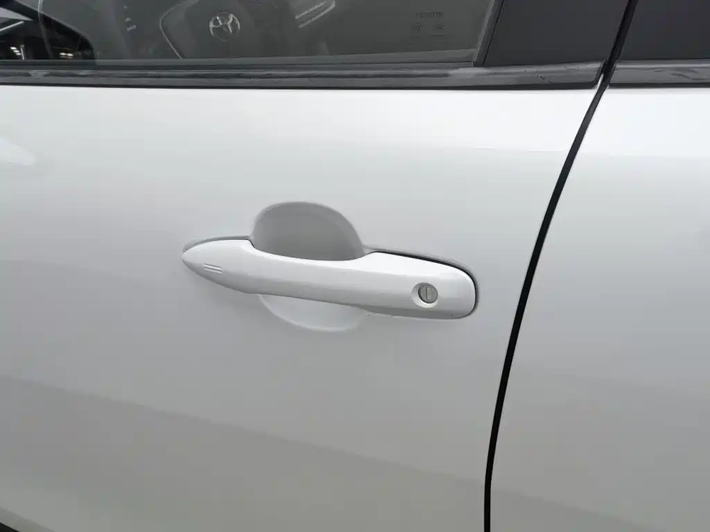 Toyota Frontlander — миниатюра 18