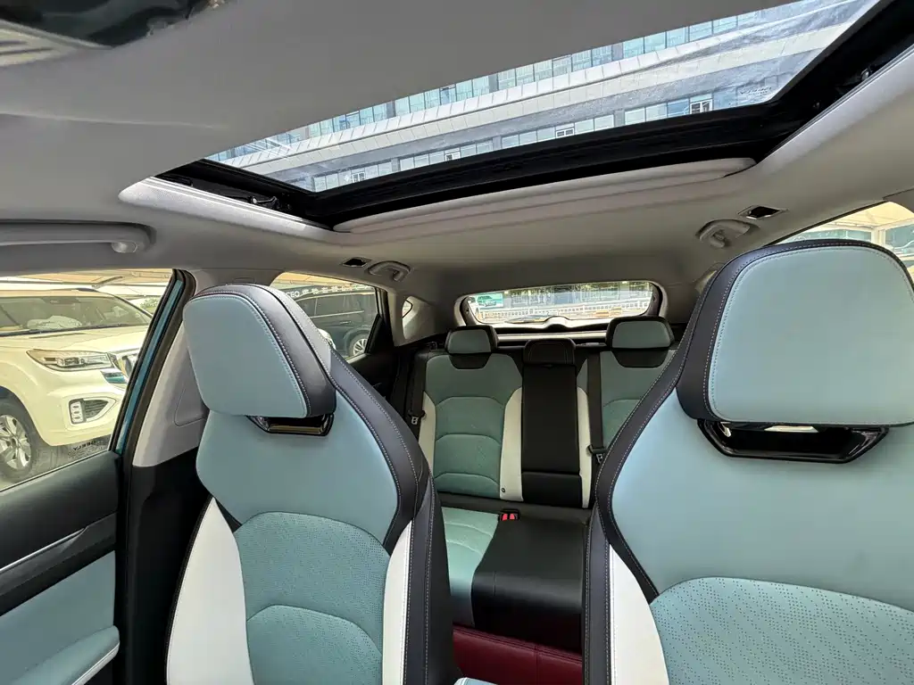 Geely Emgrand S - фото 19