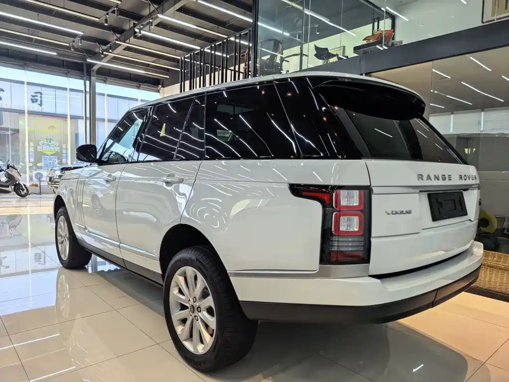 Land Rover Range Rover 2013 NA 5.0 V8 Vogue